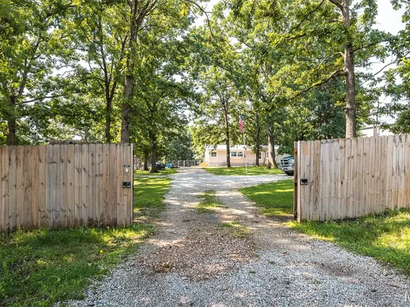 13634 Highway D, Dixon, MO 65459