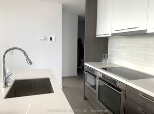 488 University Ave #2607, Toronto, ON M5G 0C1