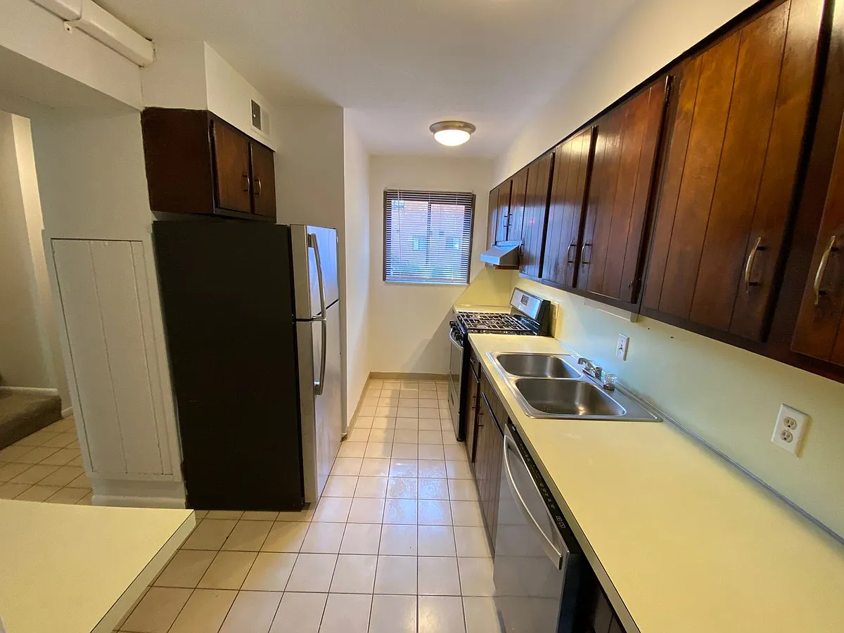Building Photo - W Hudson St 111 TPP