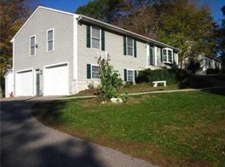 39 Wildwood Rd, Narragansett, RI 02882
