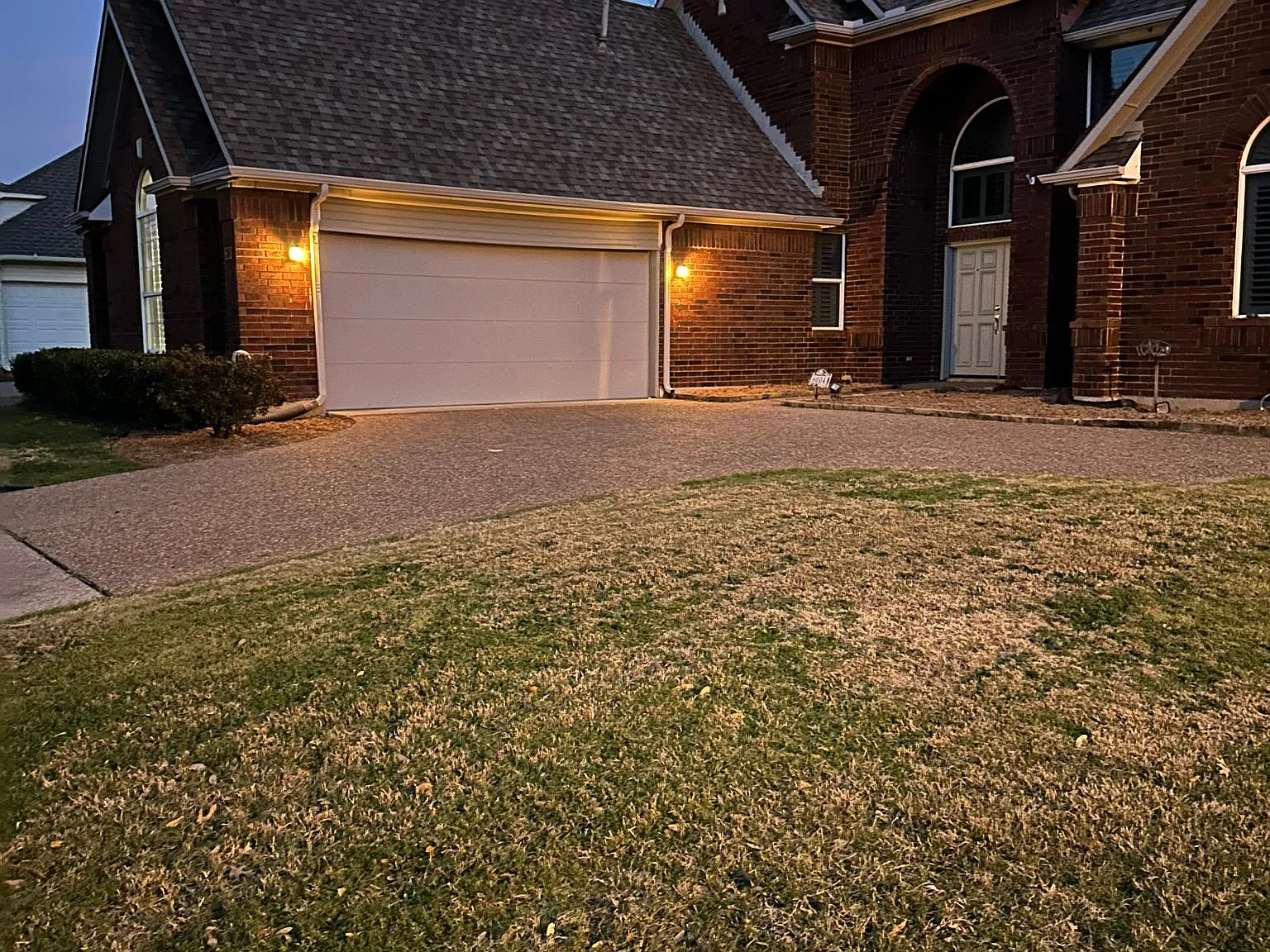 3 bed, 2350 sqft, $5,000 — Photo 3