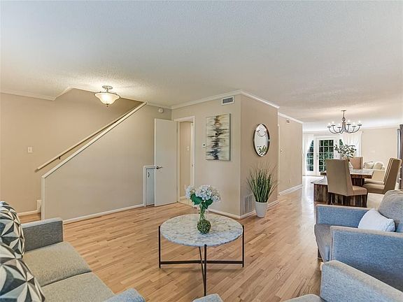 4th image of 6105 Bullard Dr APT A