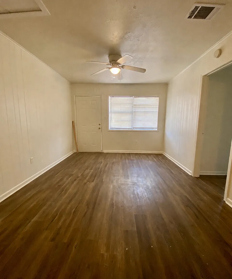2 bed, 624 sqft, $950 — Photo 2