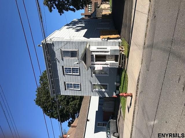 2nd image of 321 Hulett St