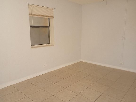 2nd image of 3300 Broadway APT 15