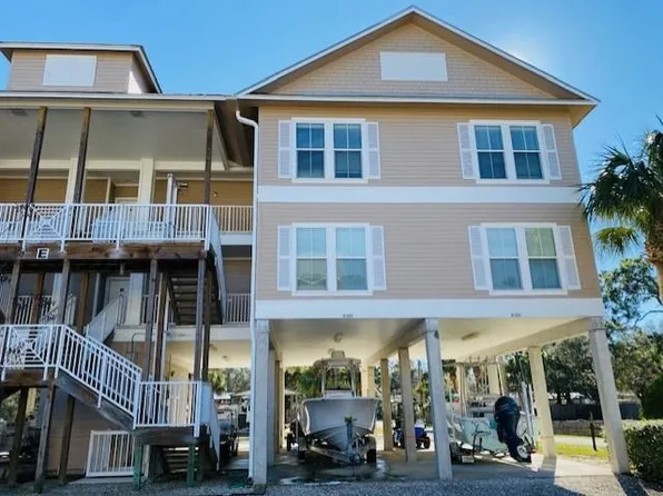 132 E 1st Ave UNIT E-203, Horseshoe Beach, FL 32648