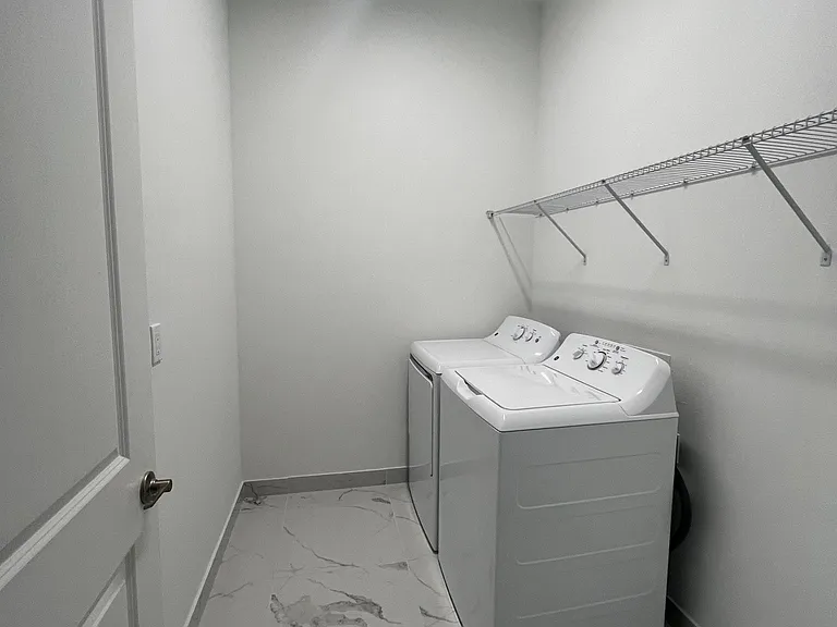 12830 Hawkins Dr — Photo 13