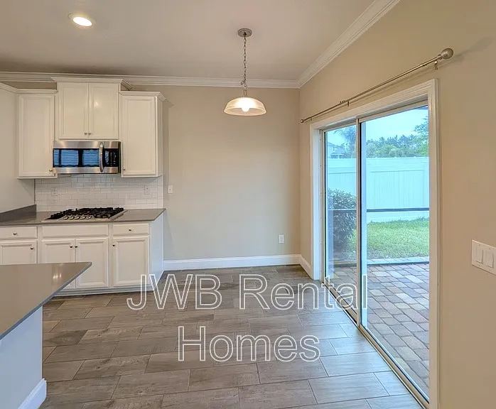 95 Silver Creek Pl — Photo 3