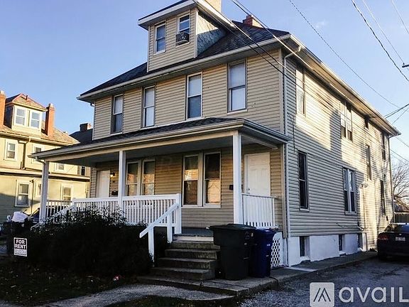 3rd image of 301 E 14th Ave #301