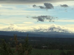 2588 NW Williams Loop, Redmond, OR 97756