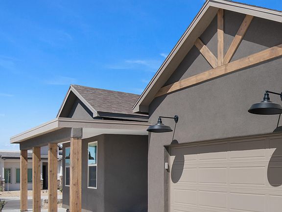 3rd image of 3631 Cardinal Ave