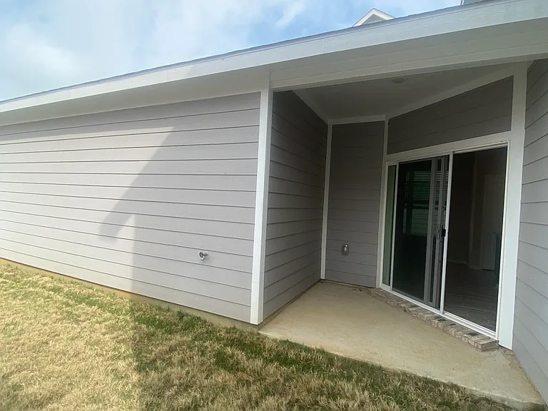 6033 Seguin Ct — Photo 23
