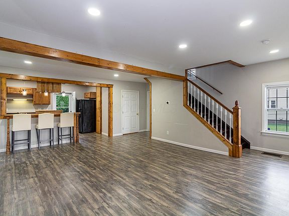 2nd image of 926 Harmon Ave
