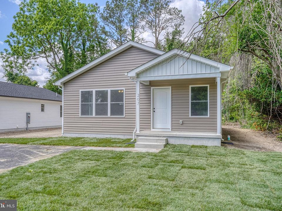 1st image of 207 Charles Way