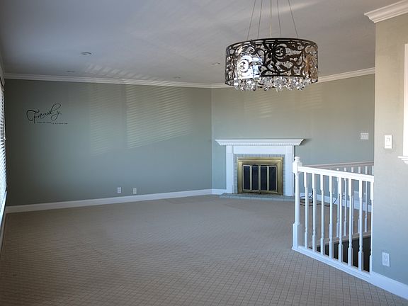 5th image of 187 Longview Drive # Upper Floor