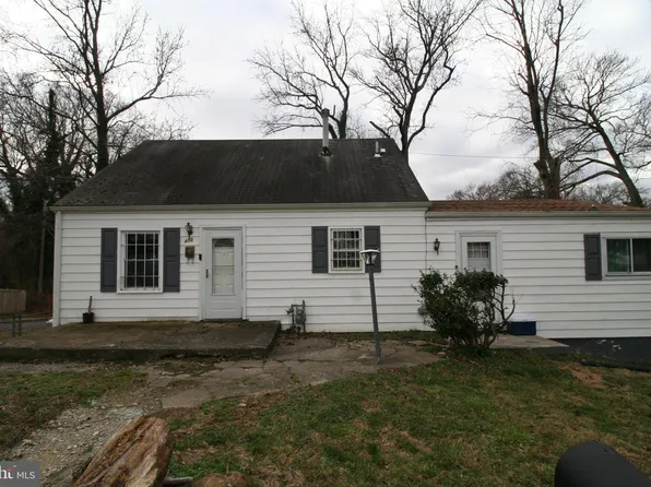 400 Cedarleaf Ave, Capitol Heights, MD 20743