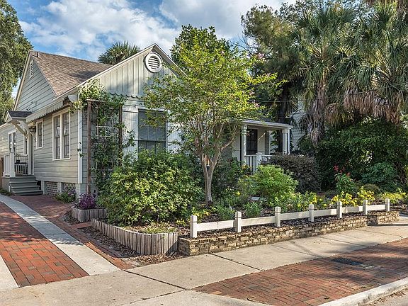 5th image of 2505 W Palm Dr