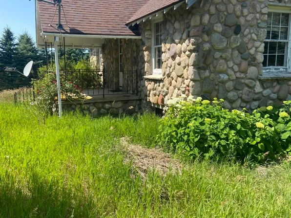 4291 M 68, Afton, MI 49705