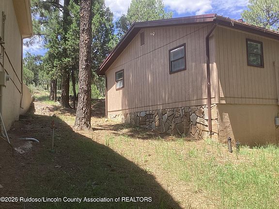 4th image of 212 Fort Stanton Rd