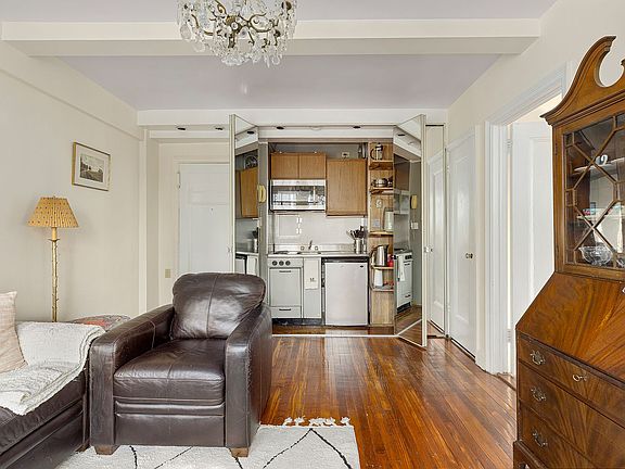 5th image of 5 Tudor City Pl APT 1805