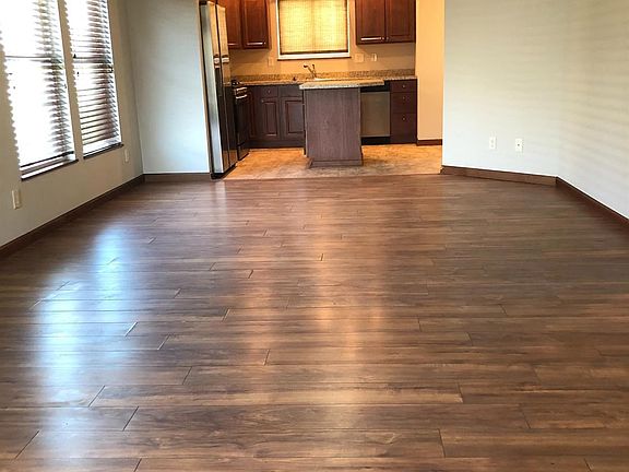 3rd image of 3809 Windslow Dr
