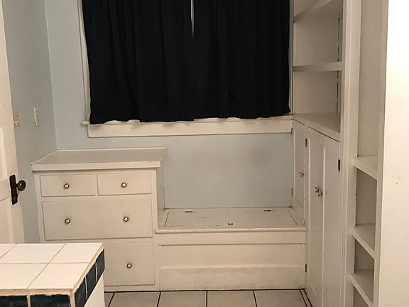 4th image of 396 W Jefferson Ave