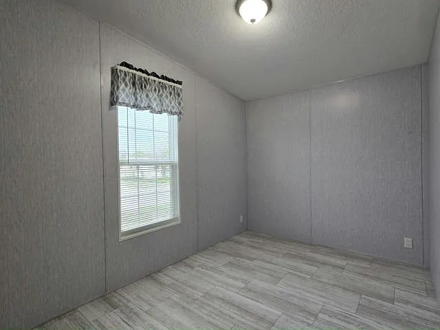1219 51st Ave E #9 — Photo 5