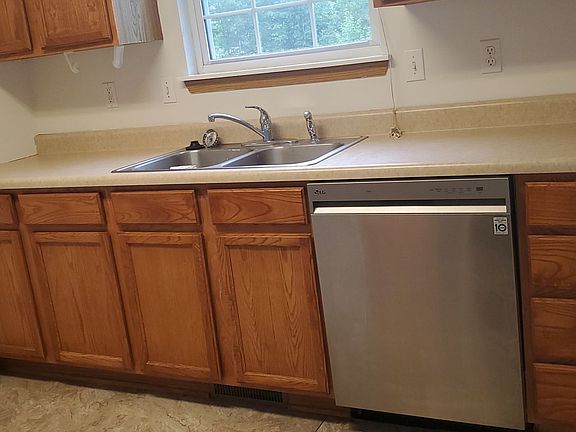 5th image of 1408-1410 Barnwood Dr #1408