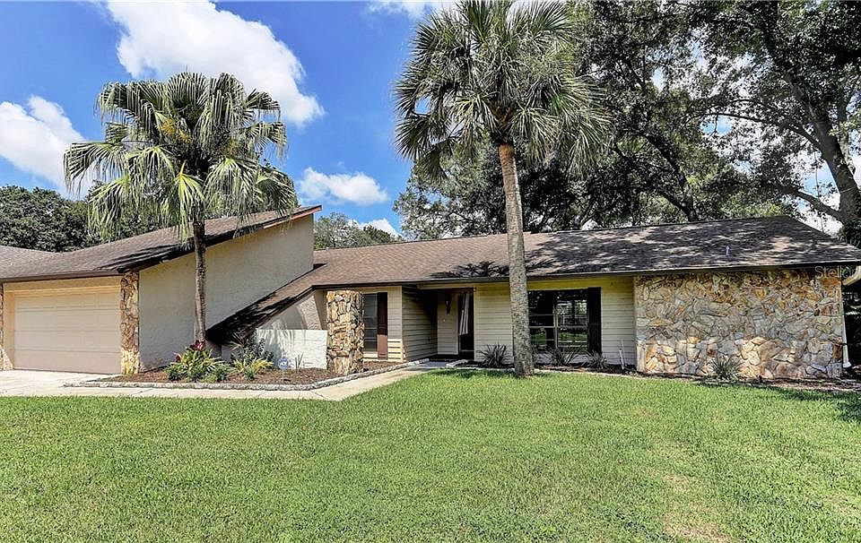 1st image of 1032 Sylvia Ln