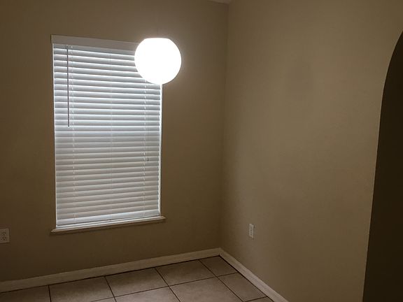5th image of 16675 Corner Cove Way