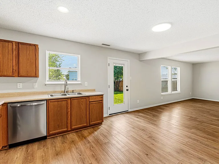 6890 W Stansbury Blvd — Photo 8