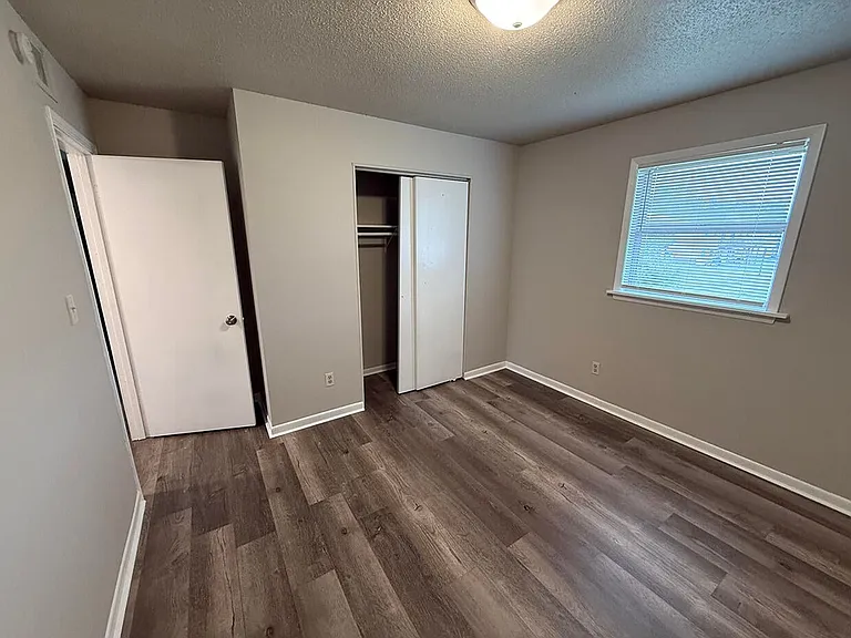 7309 N Moberly Dr #C — Photo 20