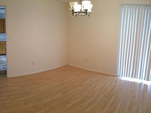 5th image of 4202 Lonesome Dove Dr