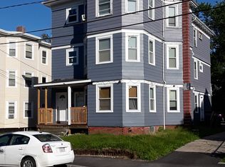 39 Snell St, Brockton, MA 02301