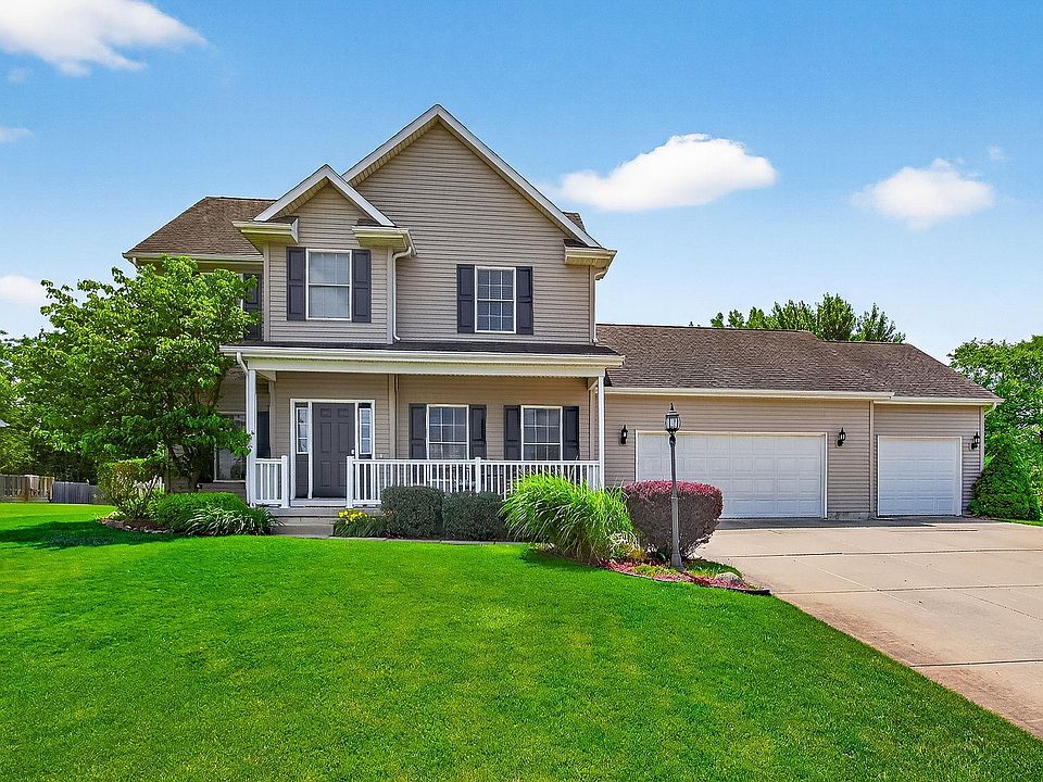 1st image of 301 Wrenwood Ln