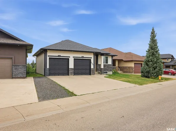206 Muzyka Road, Saskatoon, SK S7W 0G9