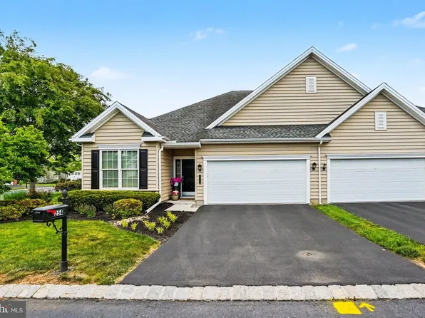 254 Colonial Dr, Mechanicsburg, PA 17050