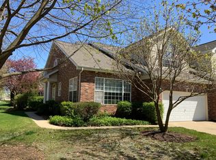 500 Pheasant Trl, Saint Charles, IL 60174
