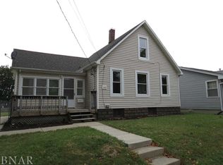 1503 N Roosevelt Ave, Bloomington, IL 61701