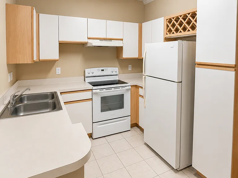 2532 Robert Trent Jones Dr #1512 — Photo 7