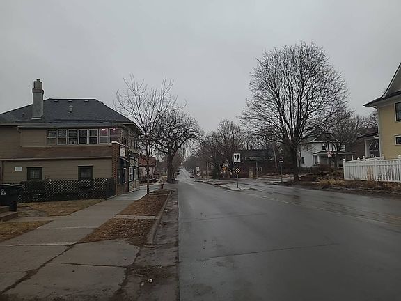 5th image of 39 George St W