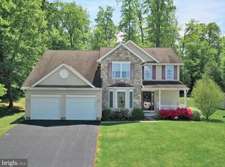 6490 Pamadeva Rd, Hanover, PA 17331