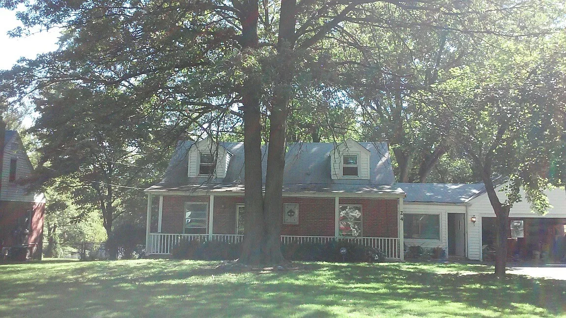 24 S Schlueter Ave photo 1