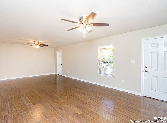 4th image of 7318 Cabin Creek Dr
