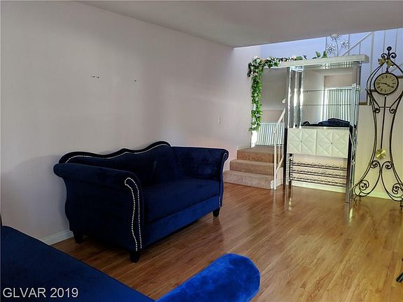 4th image of 230 Shadybrook Ln