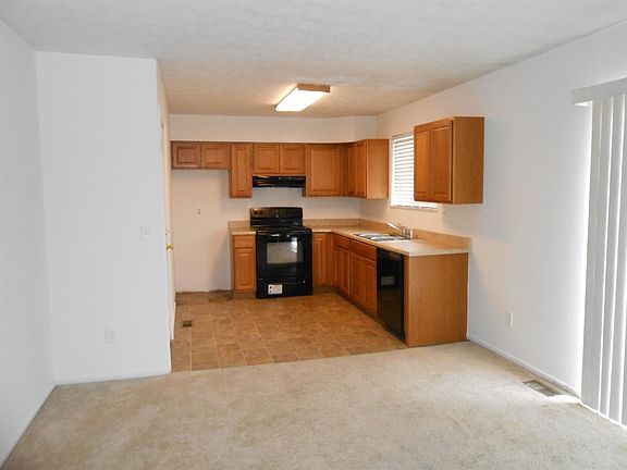 2nd image of 12120 Hitchcock Dr