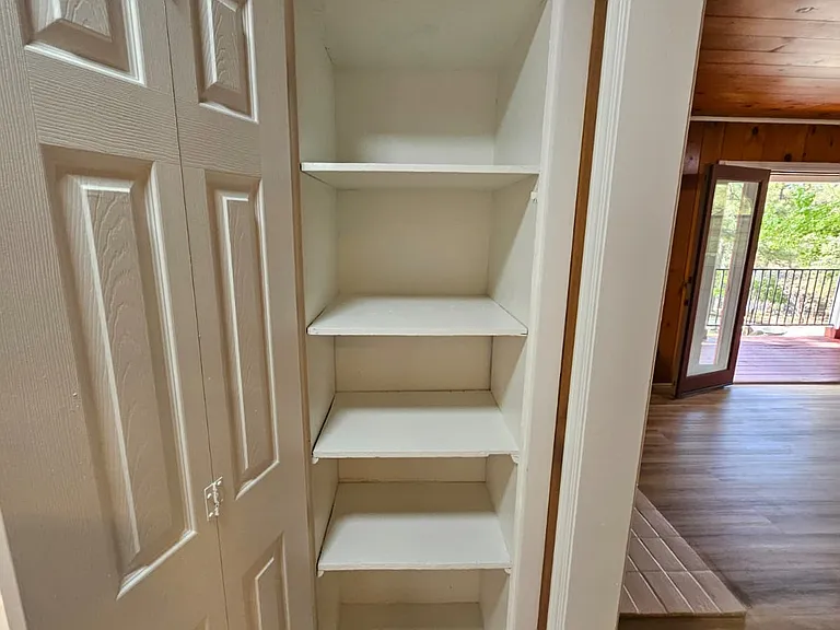 1155 Swanson Ln — Photo 18