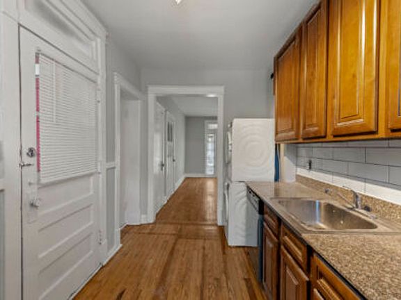 4th image of 2622-26 S Kingshighway Blvd #2626-3W