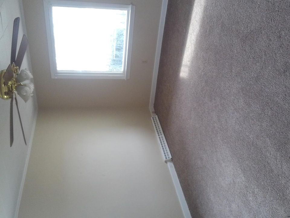 1st image of 1025 South St SE