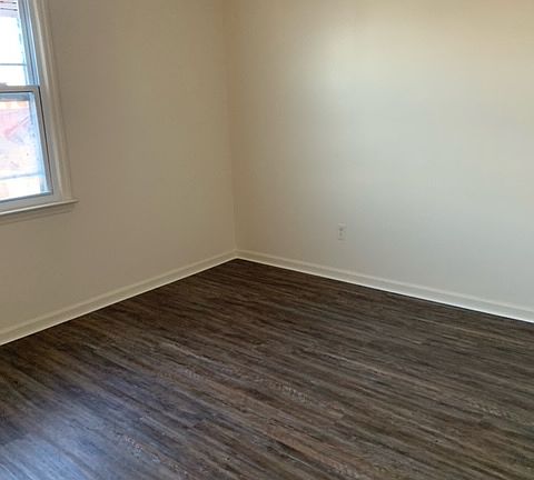 3rd image of 2017 N Main St #3